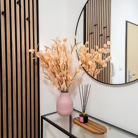 Nova Karolina Apartment 俄斯特拉发 外观 照片