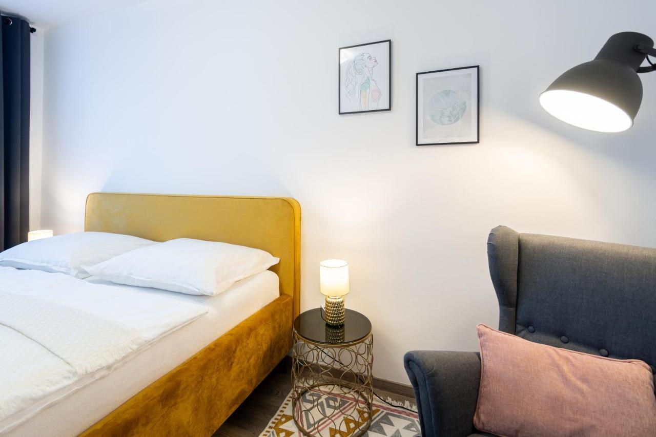 Nova Karolina Apartment 俄斯特拉发 外观 照片