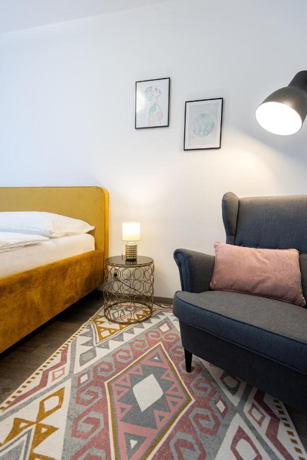 Nova Karolina Apartment 俄斯特拉发 外观 照片