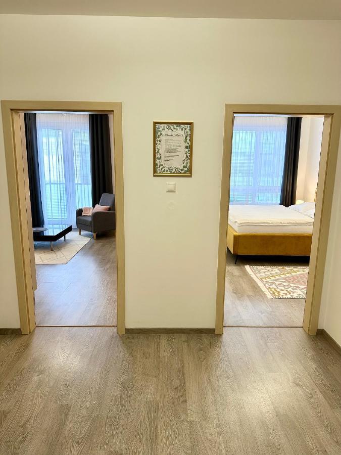 Nova Karolina Apartment 俄斯特拉发 外观 照片